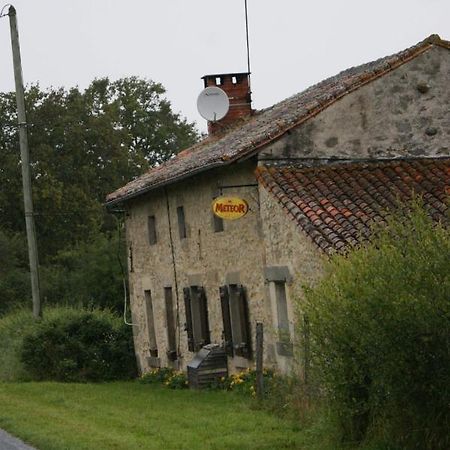 Chez Gondat Chambre d'hotes Saint-Martial-sur-Isop Buitenkant foto