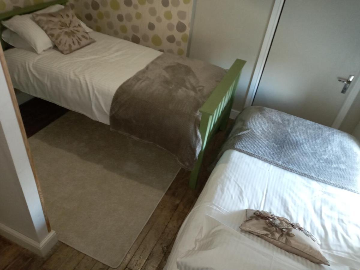Chez Gondat Chambre d'hotes Saint-Martial-sur-Isop Buitenkant foto